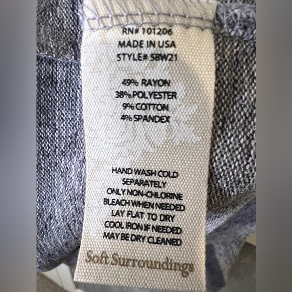 027. NWT Soft Surroundings ultimate softness
WOMEN CAITRIONA KNIT TOPPER O/S - Picture 4 of 7